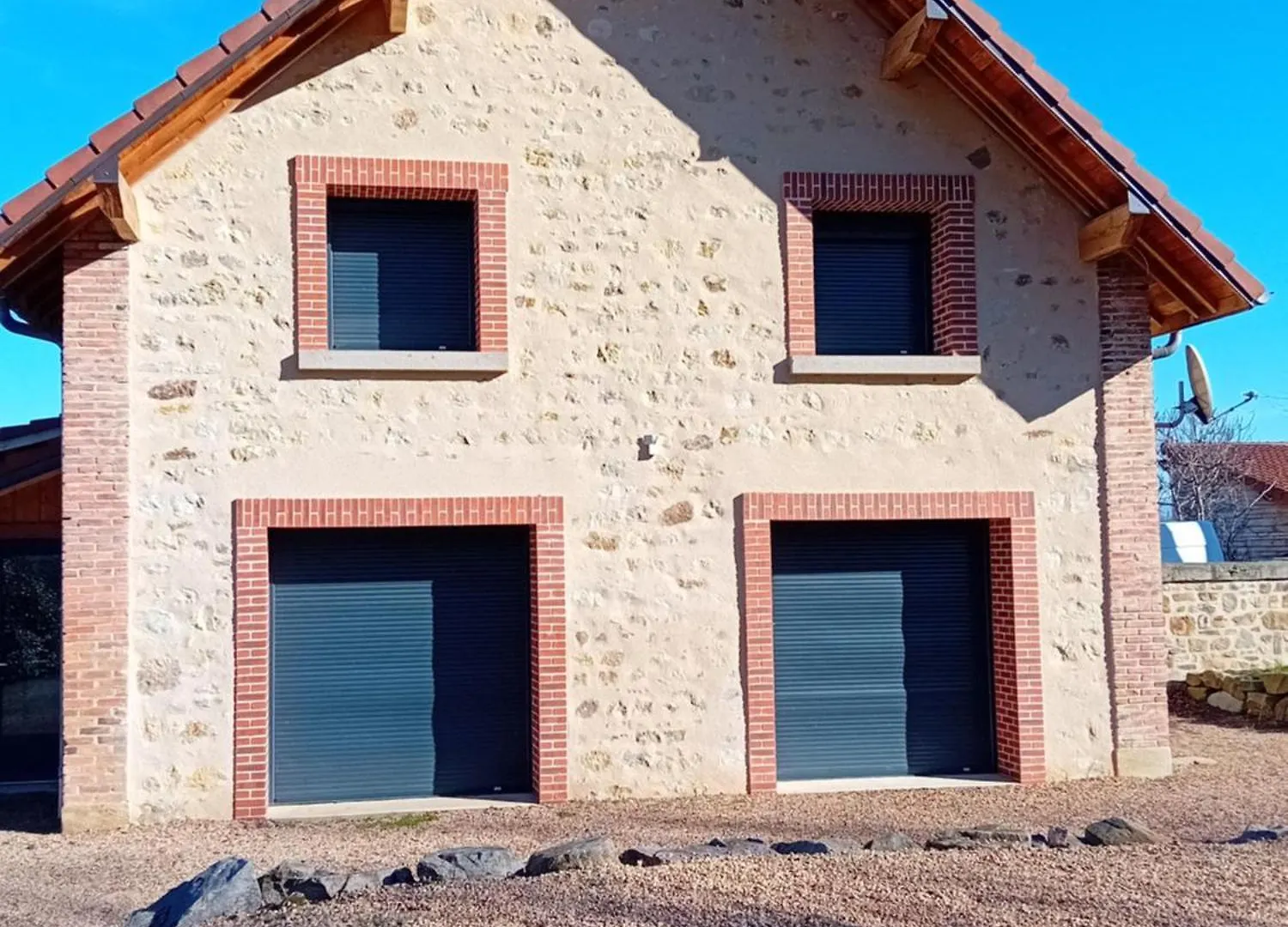 Holiday home Maison De Campagne Glaine-Montaigut France